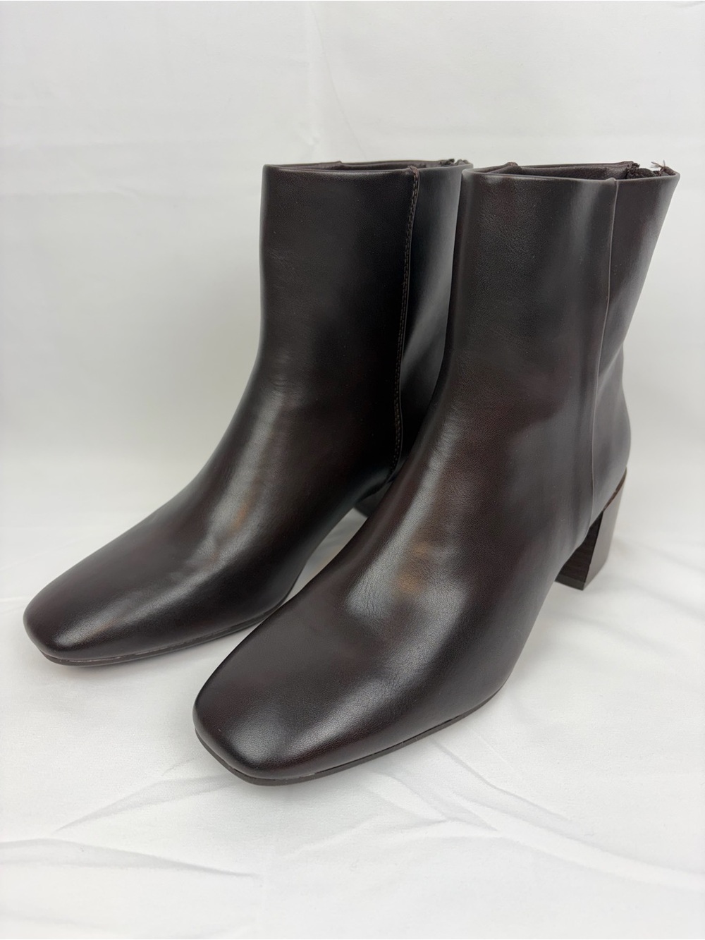 *NEW* Baretraps Emilie Ankle Boots Block Heel Dark Chocolate Brown Women’s 9